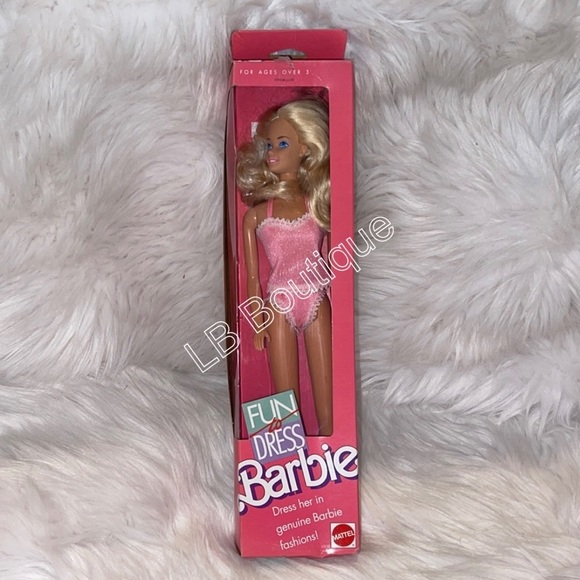 Barbie 1989 Fun to Dress #7373 Fabrique en Chine NRFB x